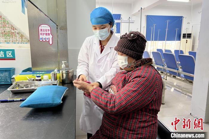 新春走基层 湖北返乡医学生支援农村医疗机构，吉护健康